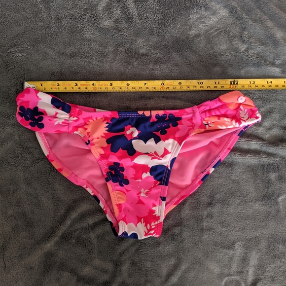 full coverage scrunch bottom bikini